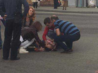 В  Запорожье на пешеходных переходе сбили девушку