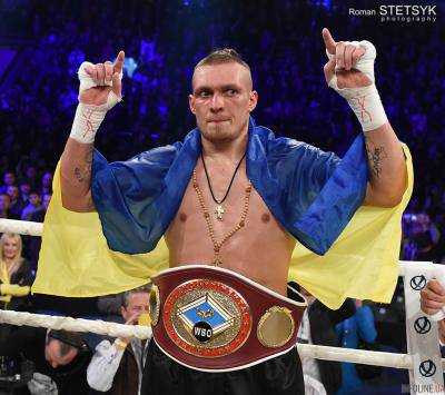 Лучшим боксером по версии WBO стал А.Усик