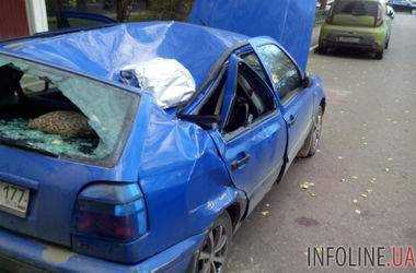 Камера зафиксировала падение москвички с 11 этажа. Видео