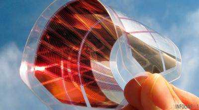 Американская компания Tesla представила интегрированные в крышу дома солнечные батареи