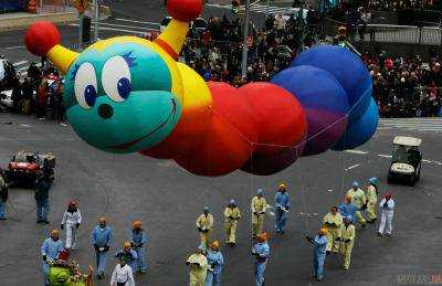 Парад гигантских надувных игрушек начался В Нью-Йорке