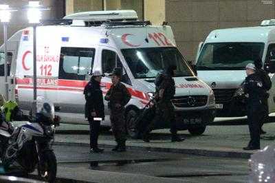 В Стамбуле при нападении на ночной клуб погибли десятки людей