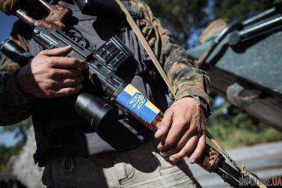 За сутки в зоне АТО получил ранения один украинский военный