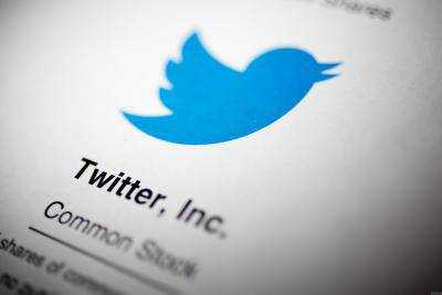 На Twitter подали в суд