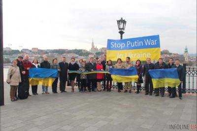 Киев присоединился к глобальному протесту"#StopPutinsWarInUkraine".Видео