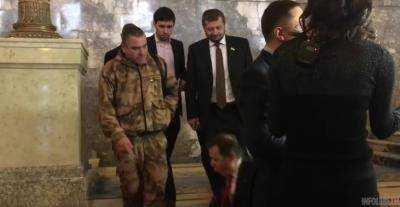 "Бл***!": Ляшко с матом упал в Раде. Видео