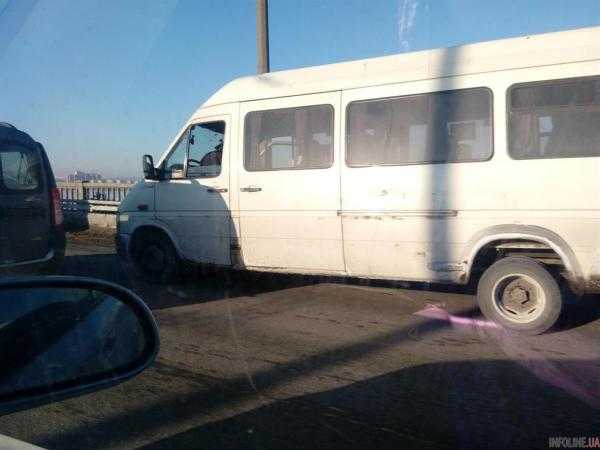В Днепре водитель маршрутки умер за рулем