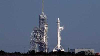 SpaceX отменила запуск ракеты-носителя Falcon 9 за несколько секунд до старта