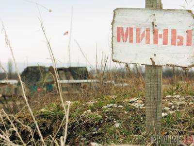 На Донбассе трое боевиков погибли при установке минных заграждений - разведка