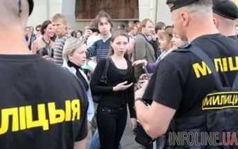 В Минске полиция начала задерживать участников акции протеста