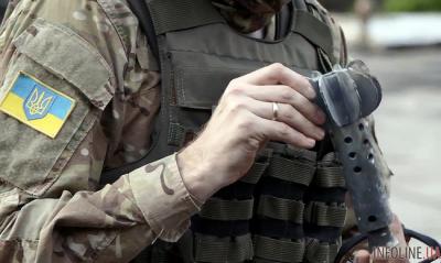 Четверо украинских военнослужащих получили ранения в зоне АТО