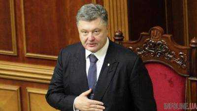 П.Порошенко: горд, что украинский гимн сегодня трижды звучал в честь наших побед