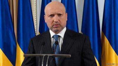 А.Турчинов рассказал, что начинал АТО без консультаций с Западом