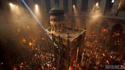 Благодатный огонь сошел в Иерусалиме