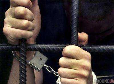 Двух истязателей малолетнего взяли под стражу без права на залог в Киевской области