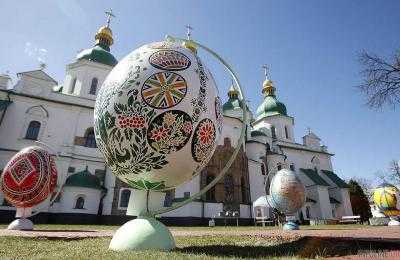 Киев, храмы и писанки или пасхальный сюрприз от УНН.Видео