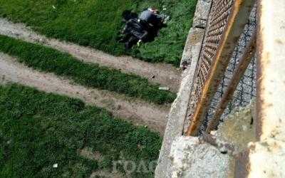 В Запорожской области жители в шоке: засекли парочку, занимающуюся любовью. Фото