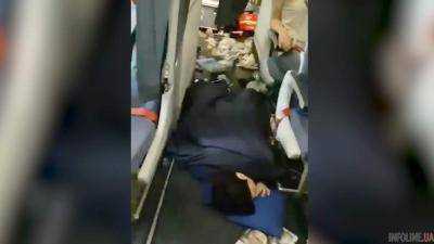 ЧП с российским самолетом: опубликованы шокирующие кадры. Видео