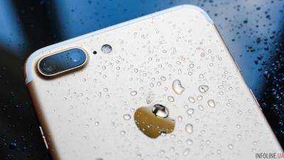 Продажи смартфонов iPhone неожиданно упали