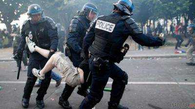 В Париже полиция задержала более 140 протестующих