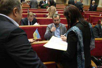 На этой неделе Рада рассмотрит вопрос кибербезопасности и реформы парламента