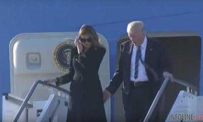 Мелания Трамп публично отмахнулась от руки мужа