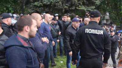 Луценко: "Титушек" в Днепре 9 мая организовал Оппоблок