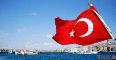 Украинцы смогут ездить по ID-картам в Турцию с 1 июня