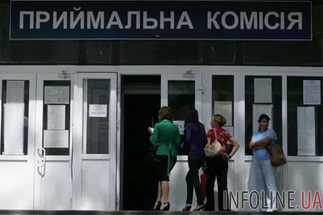 П.Порошенко утвердил дополнительные квоты при поступлении в вузы для жителей оккупированных территорий