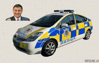 Министр МВД А.Аваков  вручил правоохранителям Одеской обл. сертификаты на автомобили