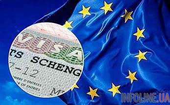 Сегодня украинцев на границе со странами ЕС встречают генконсулы