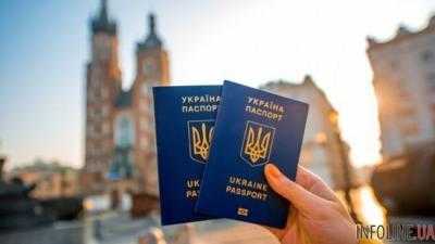 В первые сутки "безвиза" количество пассажиров, пересекших таможенную границу с ЕС, выросло на 7%