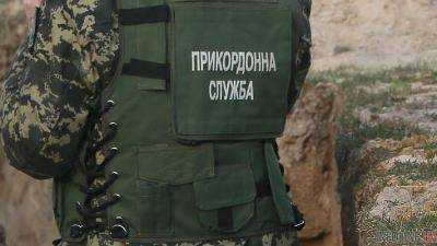 Двое российских оппозиционеров попросили политического убежища в Украине