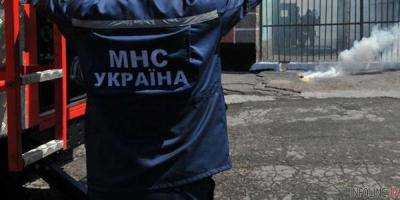 Пожар в центре Киева: в ДСНС сообщили об угрозе распространения огня на жилой сектор