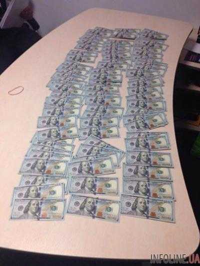 Блогеры: На фото с обыска у Гужвы нет 10 тысяч