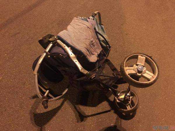 В Днепре сбили коляску с ребенком: полиция разыскивает водителя