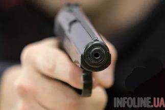 В центре Коростышева неизвестные подстрелили предпринимателя, пострадавшего госпитализировали