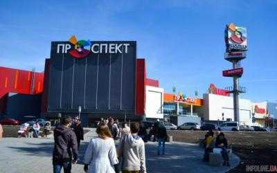 Возле киевского ТРЦ расстреляли мужчину. Фото