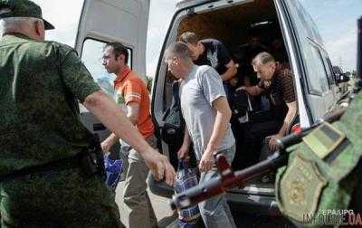 Из плена ДНР освободили двух украинцев
