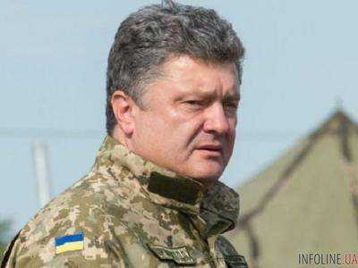 Порошенко: будет повышен уровень доплат военным в АТО