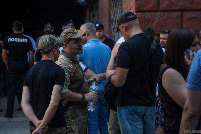 Полиция и люди с автоматами: что происходило в центре Днепра