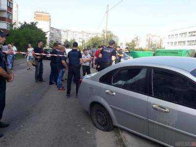 В Киеве нардеп устроил стрельбу по людям. Опубликованы фото и видео