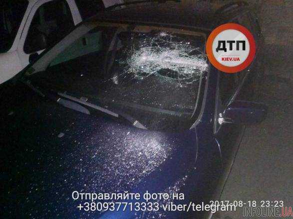 В Киеве вооруженные преступники похитили человека