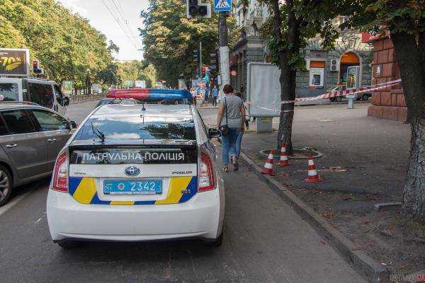 В Днепре на проспекте Дмитрия Яворницкого мужчина и женщина выбросились из окон