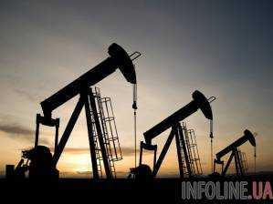 Brent торгуется на уровне 54,75 долл. за баррель