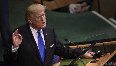 Трамп обвинил Иран в сотрудничестве с КНДР