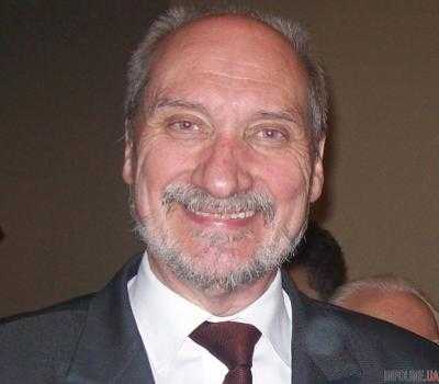 Минист обороны Польши считает, что для обороны страны нужно две дивизии США