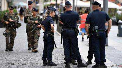 Во Франции мужчина напал с ножом на прохожих, есть погибшие