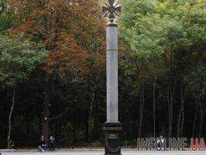 Сурков с сепаратистами "ДНР" открыл в РФ памятник "героям Донбасса"