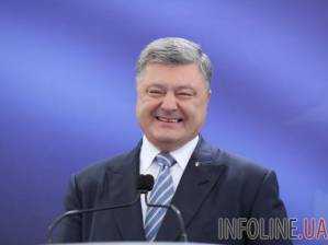 Порошенко: я днем и ночью работаю, чтобы был мир